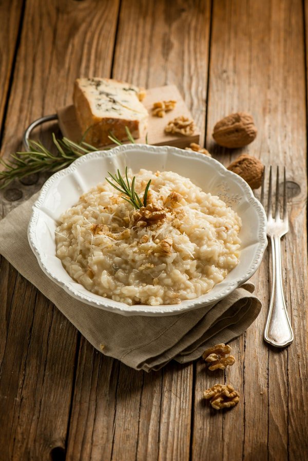 Come si prepara un risotto al limone e timo con parmigiano reggiano 24 mesi?